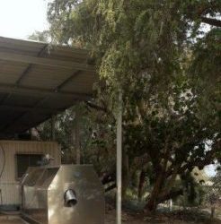 Big Hanna installeras på Kibbutzen Ein Gedi i Israel